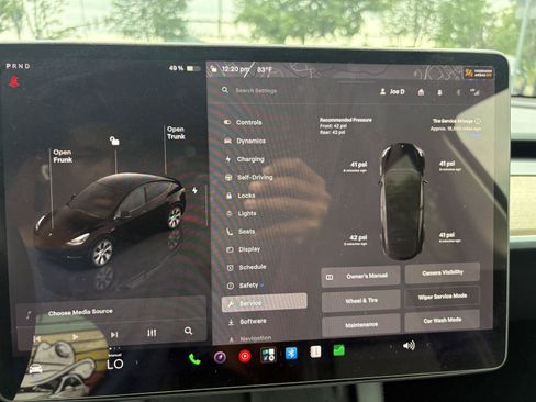 Used 2023 Tesla Model Y Long Range AWD/4WD image 22