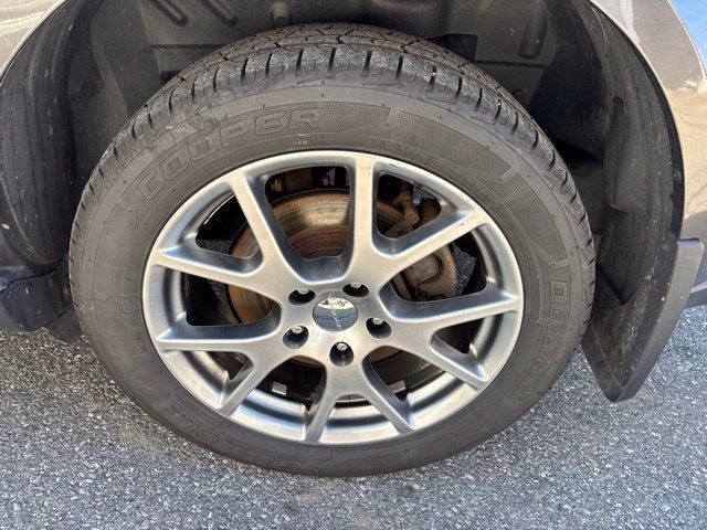 Used 2017 Dodge Journey GT w/ Driver Convenience Group AWD/4WD image 17