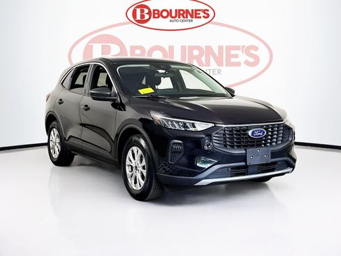 Used 2023 Ford Escape Active w/ Tech Pack #1 AWD/4WD image 1