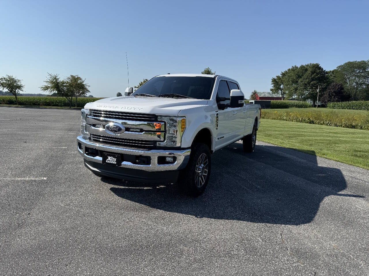 Used 2017 Ford F350 Lariat w/ Lariat Ultimate Package AWD/4WD image 3
