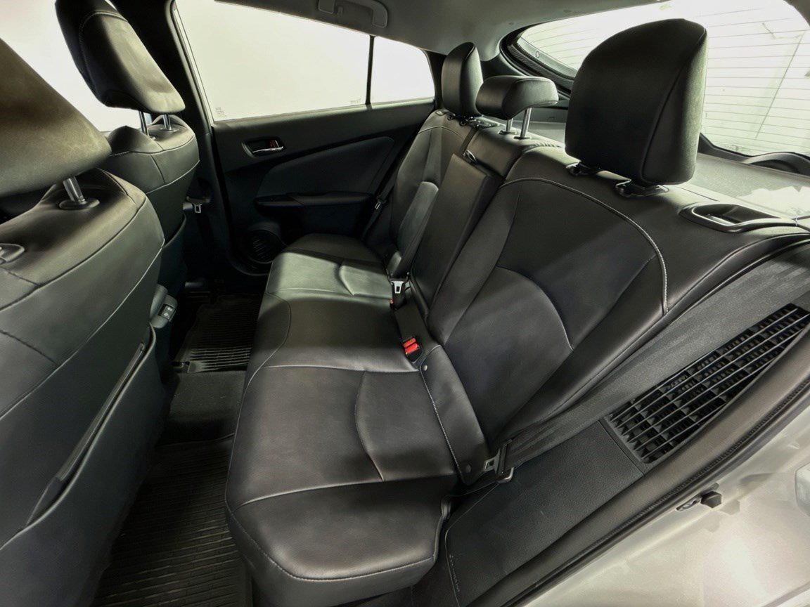 Used 2022 Toyota Prius Prime XLE FWD image 14
