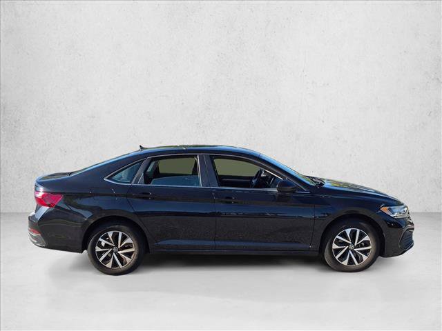 Used 2024 Volkswagen Jetta S FWD image 4