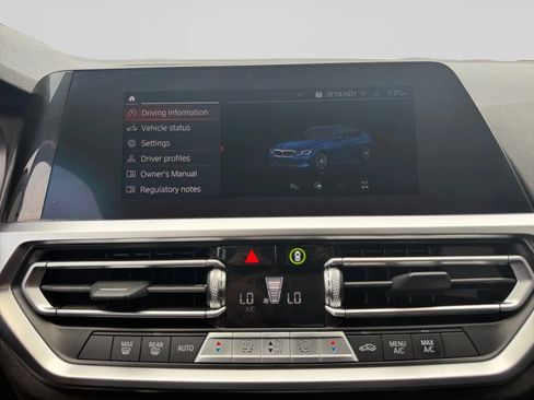 Used 2022 BMW 330i Sedan w/ Driving Assistance Package RWD image 19