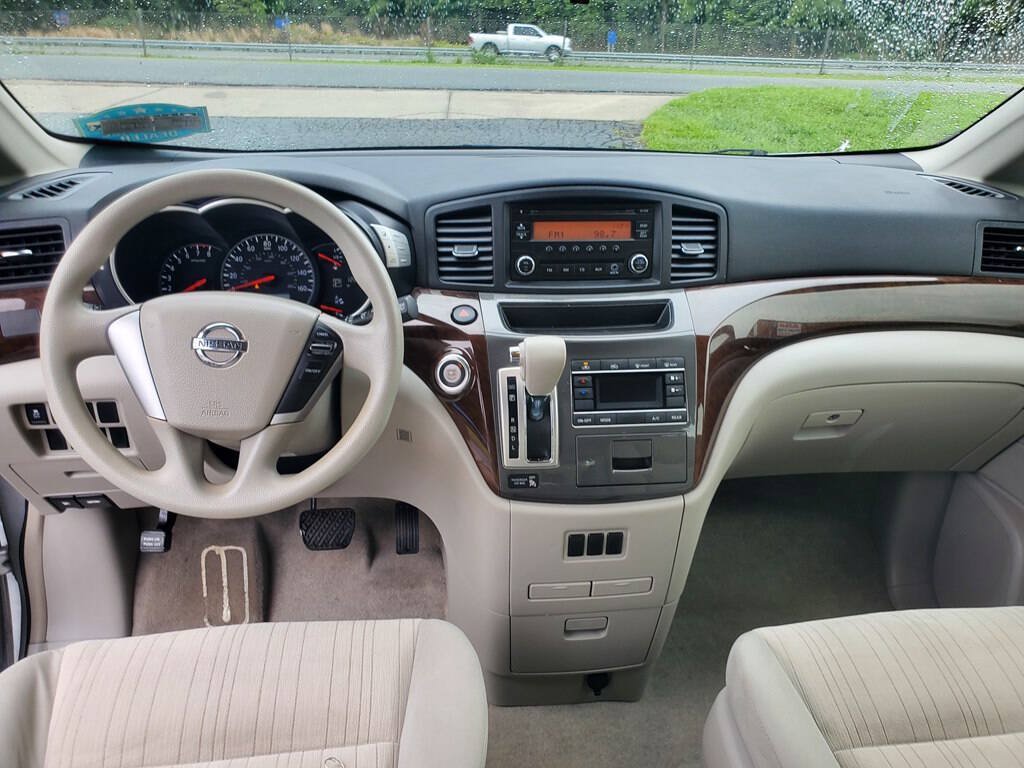 Used 2013 Nissan Quest S FWD image 12