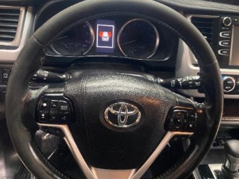 Used 2018 Toyota Highlander Plus image 21
