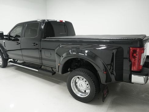 Used 2019 Ford F450 Lariat w/ Lariat Value Package AWD/4WD image 5