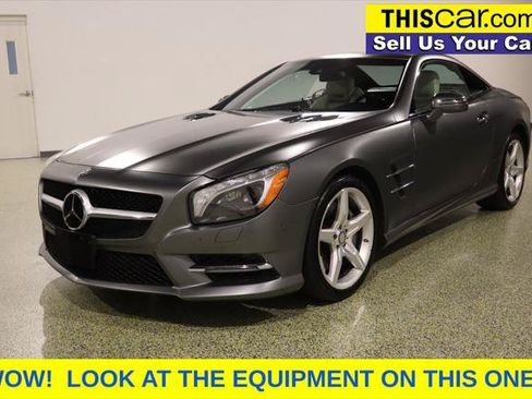 Used 2014 Mercedes-Benz SL 550 image 3