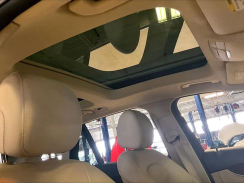 Used 2019 Mercedes-Benz GLC 300 image 13