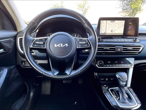 Certified 2023 Kia Seltos S w/ Navigation Package image 14