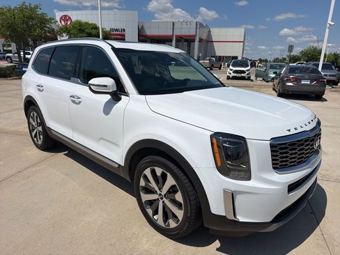 Used 2021 Kia Telluride S FWD image 3