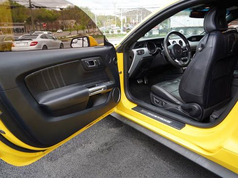 Used 2015 Ford Mustang GT Premium image 33