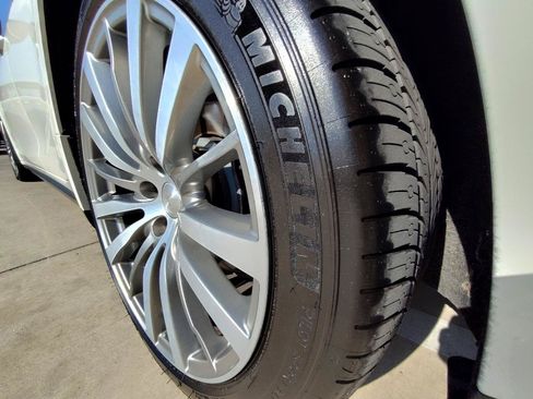 Used 2016 Maserati Ghibli RWD image 11