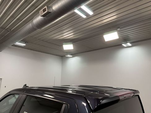 Used 2023 Chevrolet Silverado 1500 LT image 44