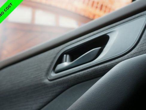 Used 2023 Nissan Rogue S image 27