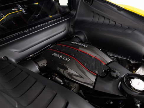 Used 2020 Ferrari 488 Pista Coupe RWD image 46
