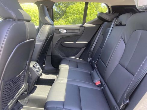 New 2025 Volvo XC40 B5 Ultra w/ Climate Package image 13