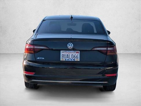 Used 2019 Volkswagen Jetta SE image 6