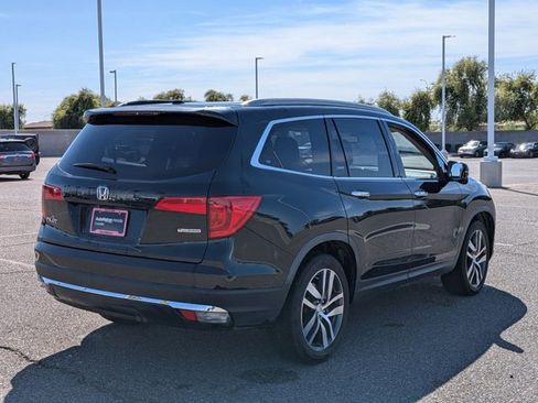 Used 2017 Honda Pilot Touring image 5