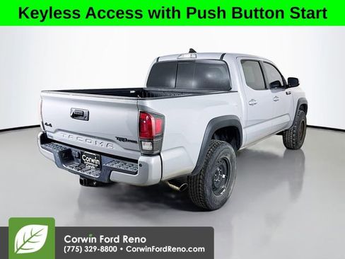 Used 2017 Toyota Tacoma TRD Pro AWD/4WD image 7