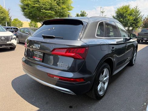 Used 2018 Audi Q5 2.0T Premium Plus w/ Premium Plus Package AWD/4WD image 7