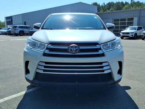 Used 2019 Toyota Highlander LE FWD image 27