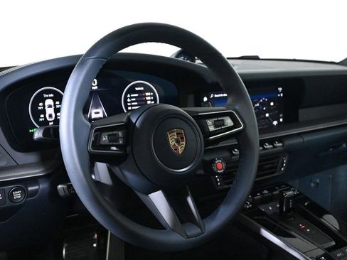 Used 2025 Porsche 911 Carrera image 12
