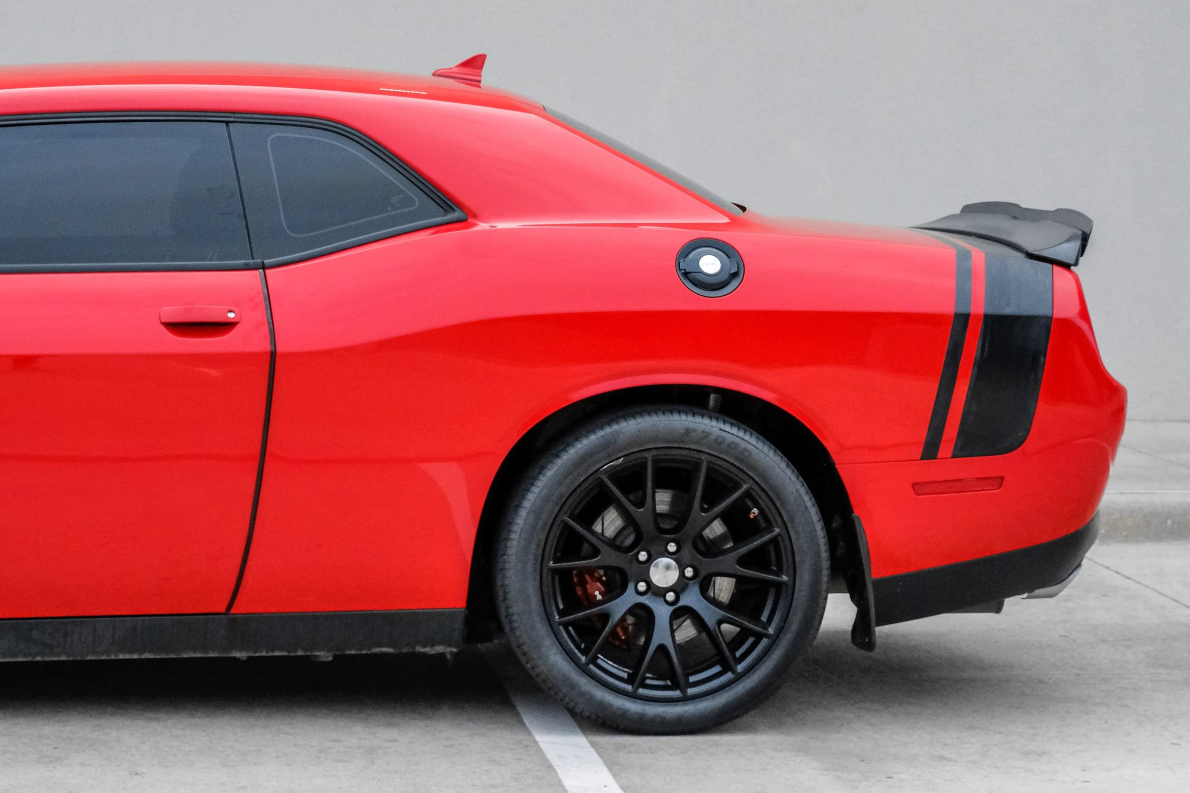 Used 2016 Dodge Challenger R/T Scat Pack RWD image 18