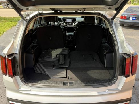 Used 2022 Kia Sorento EX FWD image 6