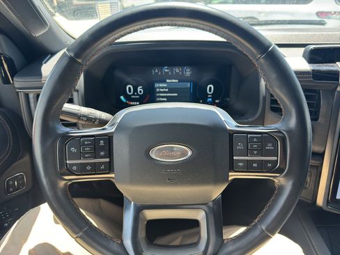 Used 2023 Ford Expedition Platinum AWD/4WD image 28