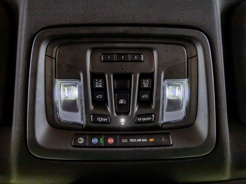 Used 2024 GMC Sierra 1500 AT4 w/ Technology Package AWD/4WD image 28