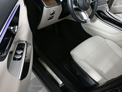 Certified 2024 Mercedes-Benz GLC 300 4MATIC image 7