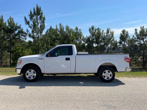 Used 2013 Ford F150 XLT w/ Mid Equipment Group RWD image 6