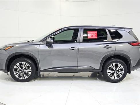 Certified 2023 Nissan Rogue SV FWD image 5