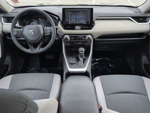 Certified 2022 Toyota RAV4 XLE w/ Convenience Package AWD/4WD image 15