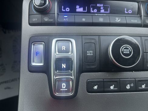 Used 2021 Hyundai Palisade Limited image 19