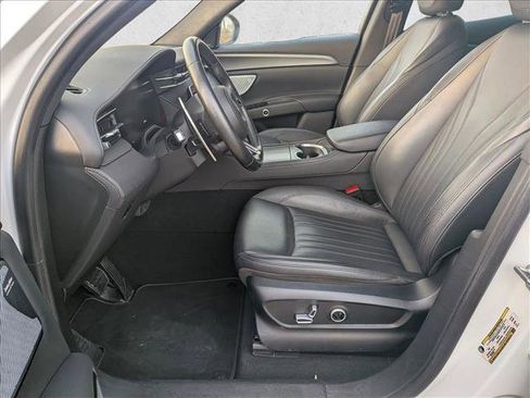 Used 2024 Maserati Grecale GT image 16