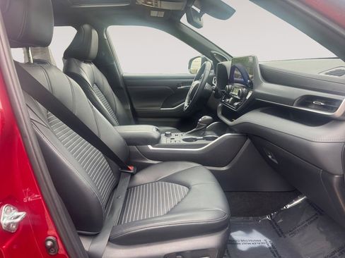 Used 2023 Toyota Highlander XSE image 15