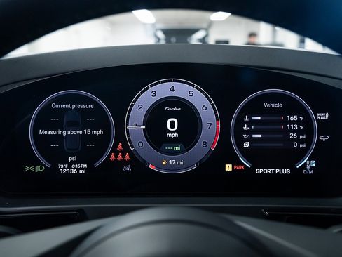 Used 2024 Porsche Cayenne Turbo image 15