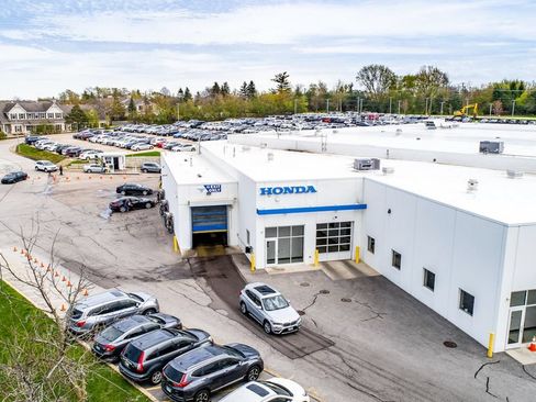 Used 2018 Jeep Cherokee Limited w/ Trailer Tow Group AWD/4WD image 19