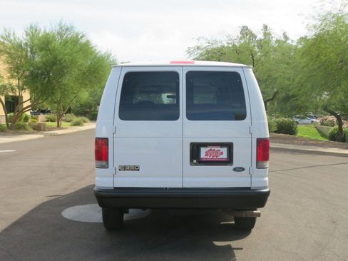 Used 2003 Ford E-350 and Econoline 350 Super Duty Wagon image 12