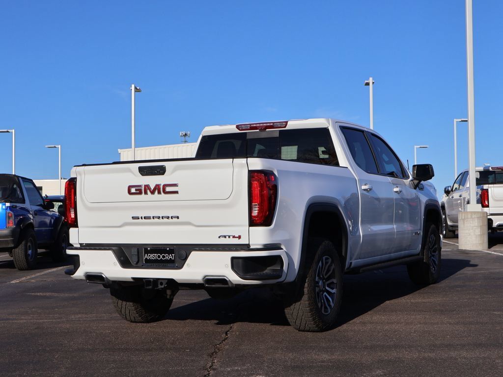 Used 2023 GMC Sierra 1500 AT4 w/ AT4 Premium Package AWD/4WD image 7
