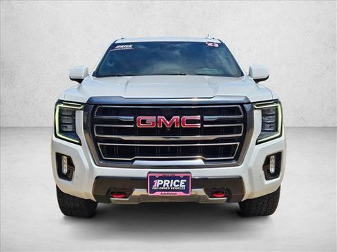Used 2023 GMC Yukon AT4 AWD/4WD image 2