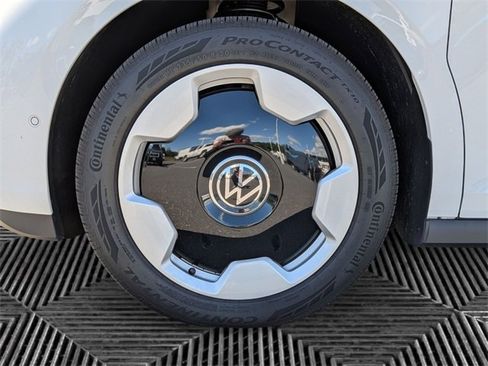 New 2025 Volkswagen ID. Buzz Pro S image 9