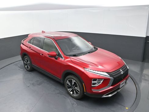 Used 2023 Mitsubishi Eclipse Cross SE image 12