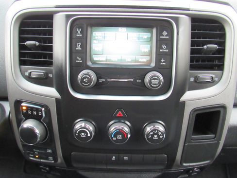 Used 2015 RAM 1500 Express image 23