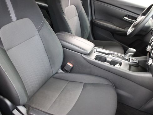 Used 2025 Nissan Sentra SV FWD image 22
