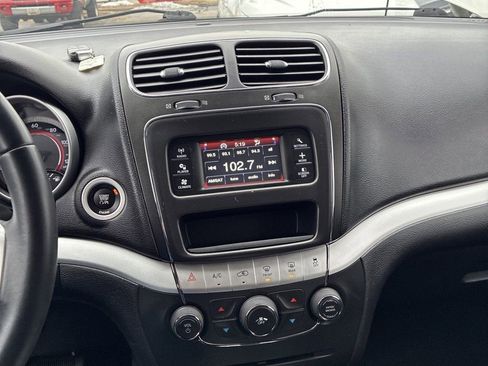 Used 2016 Dodge Journey Crossroad w/ Mopar All Weather Group image 5