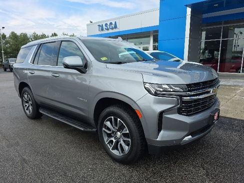 Used 2023 Chevrolet Tahoe LT w/ LT Signature Plus Package AWD/4WD image 1