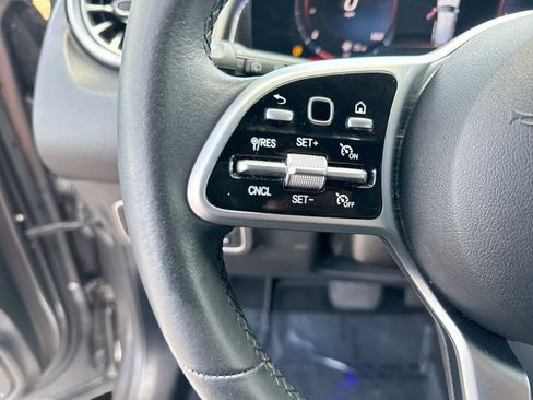 Used 2022 Mercedes-Benz GLB 250 image 22