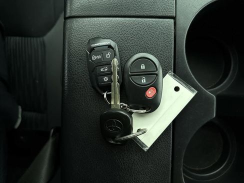 Used 2015 Toyota Tundra SR5 image 23